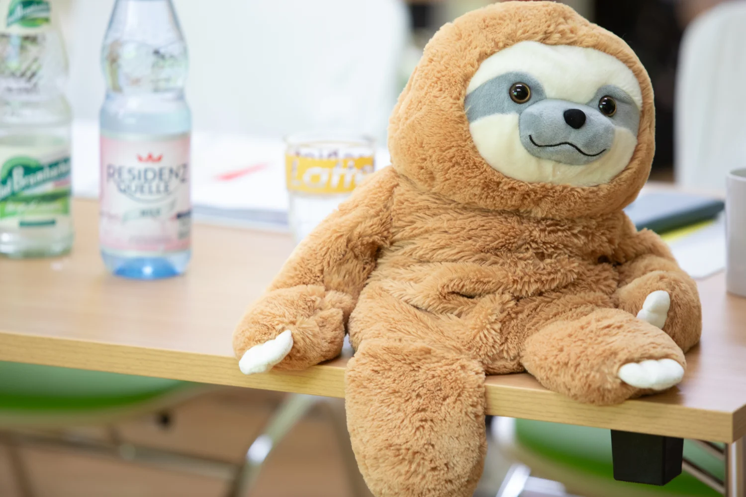 NF!T®, Koala Plüschtier auf einem Tisch